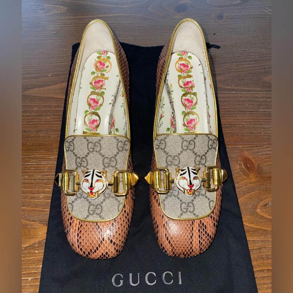 GUCCI PYTHON MONOGRAM LOAFER SZ EU 36.5/US 6.5 RARE